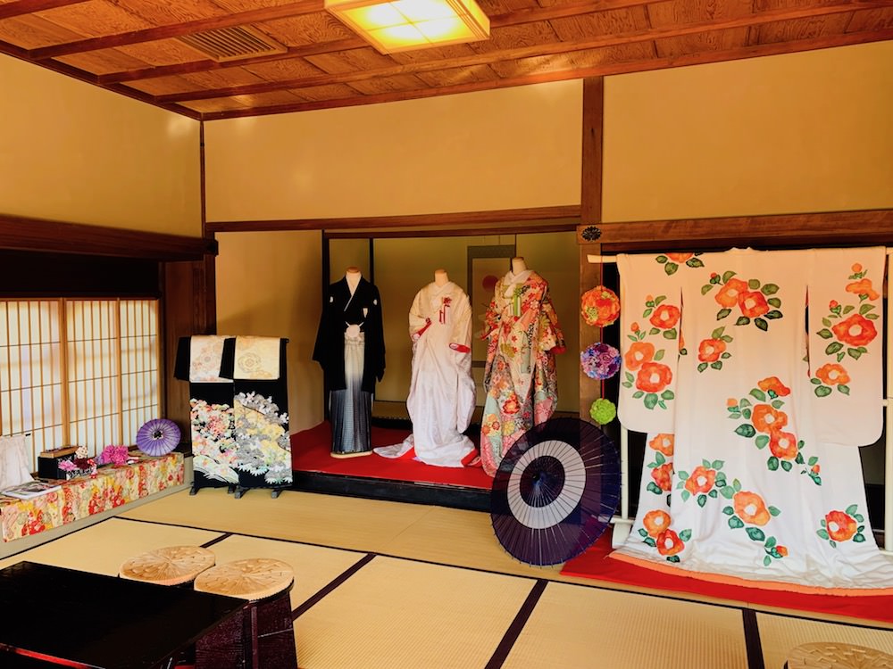 伝統/新作和装の展示