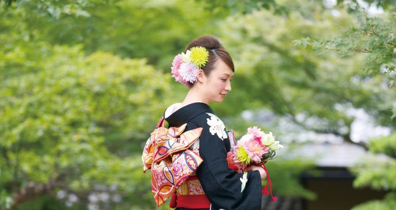 和装花嫁さま必見 結婚式におすすめな髪飾り 京都 タガヤ和婚礼