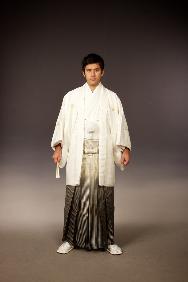 白無垢に合わせた紋付袴の選び方 京都 タガヤ和婚礼